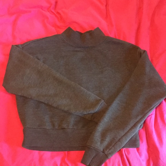 Mock turtleneck short sweater - Picture 1 of 1